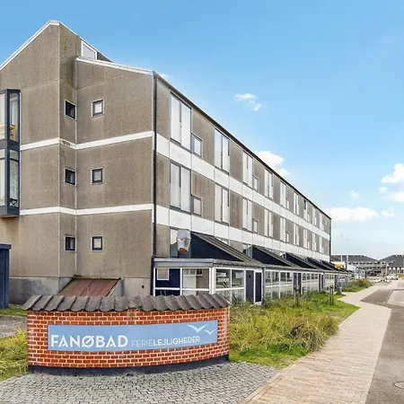 Appartement 2 Bedroom Beautiful In *