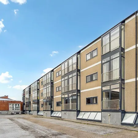 1 Bedroom Front In Lägenhet