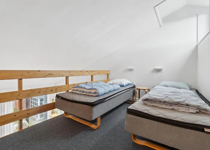 2 Bedroom Beautiful In *