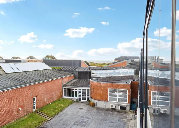 2 Bedroom Beautiful In Appartement