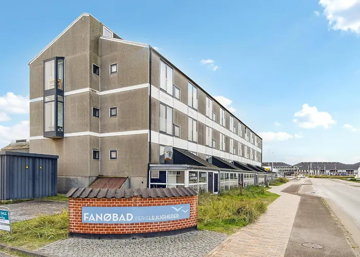 Appartement 2 Bedroom Beautiful In *